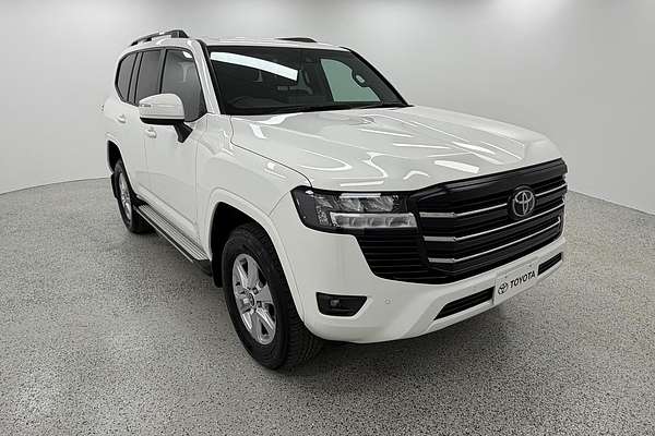 2024 Toyota Landcruiser GXL FJA300R