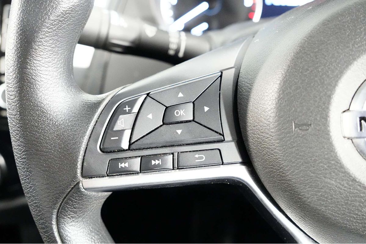 2022 Nissan Navara SL D23 Rear Wheel Drive