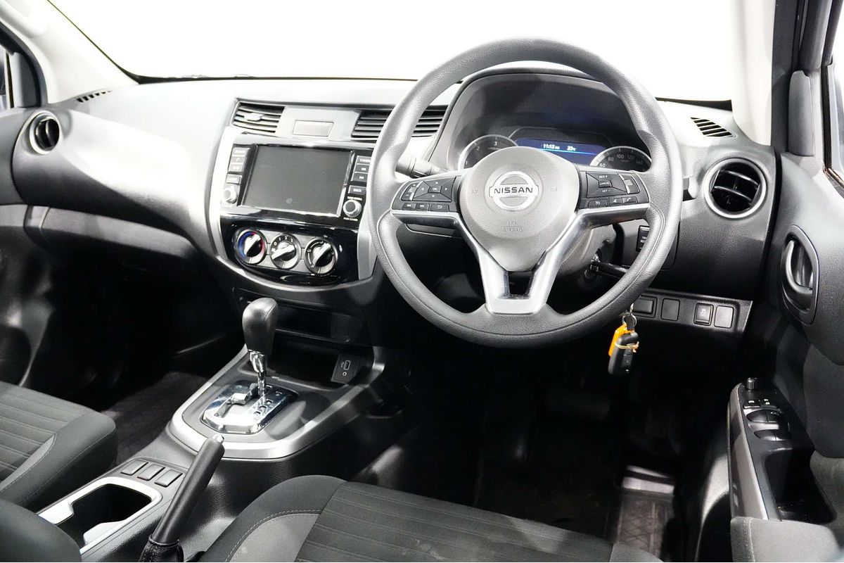 2022 Nissan Navara SL D23 Rear Wheel Drive