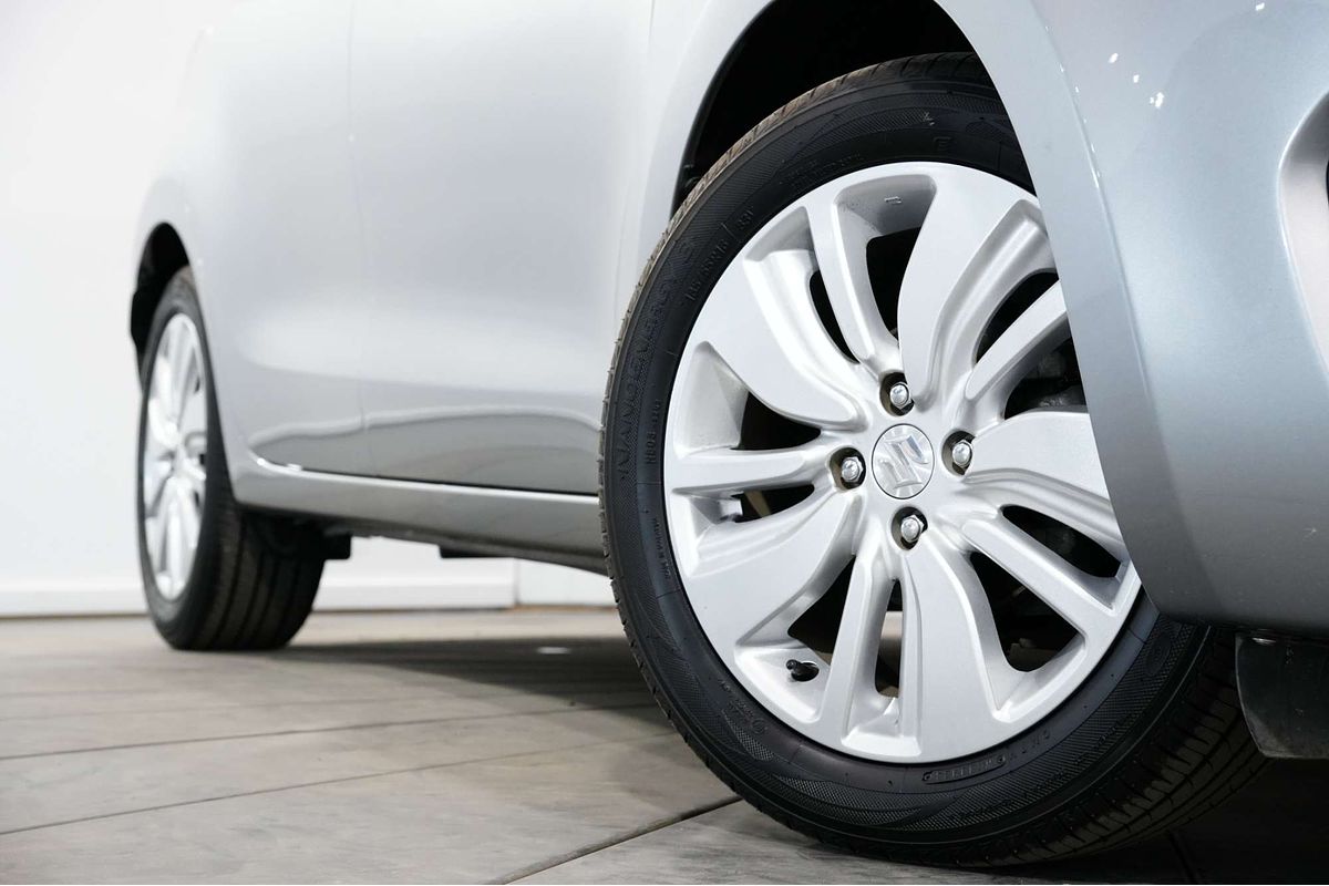 2018 Suzuki Swift GL Navigator AZ