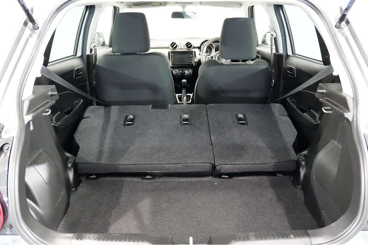 2018 Suzuki Swift GL Navigator AZ