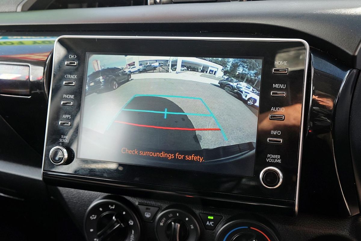 2025 Toyota Hilux SR GUN126R 4X4