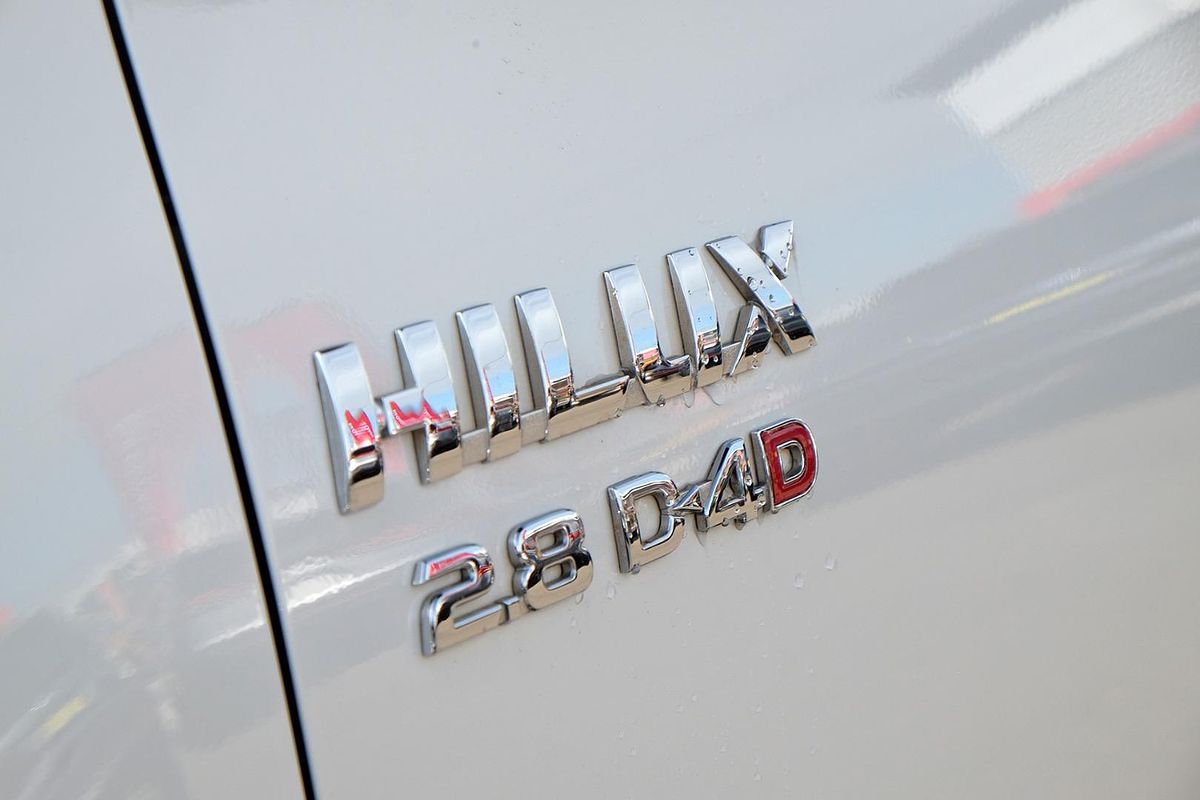 2025 Toyota Hilux SR GUN126R 4X4