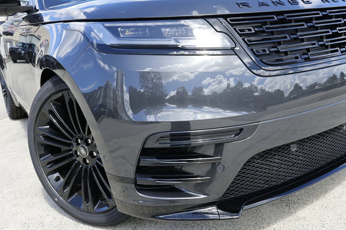 2025 Land Rover Range Rover Velar P250 Dynamic SE L560