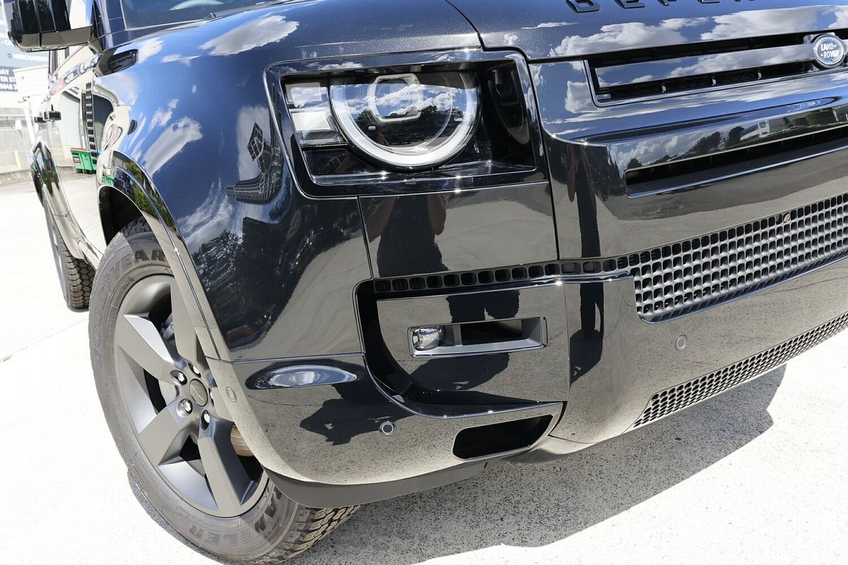 2025 Land Rover Defender 110 D350 X-Dynamic SE L663