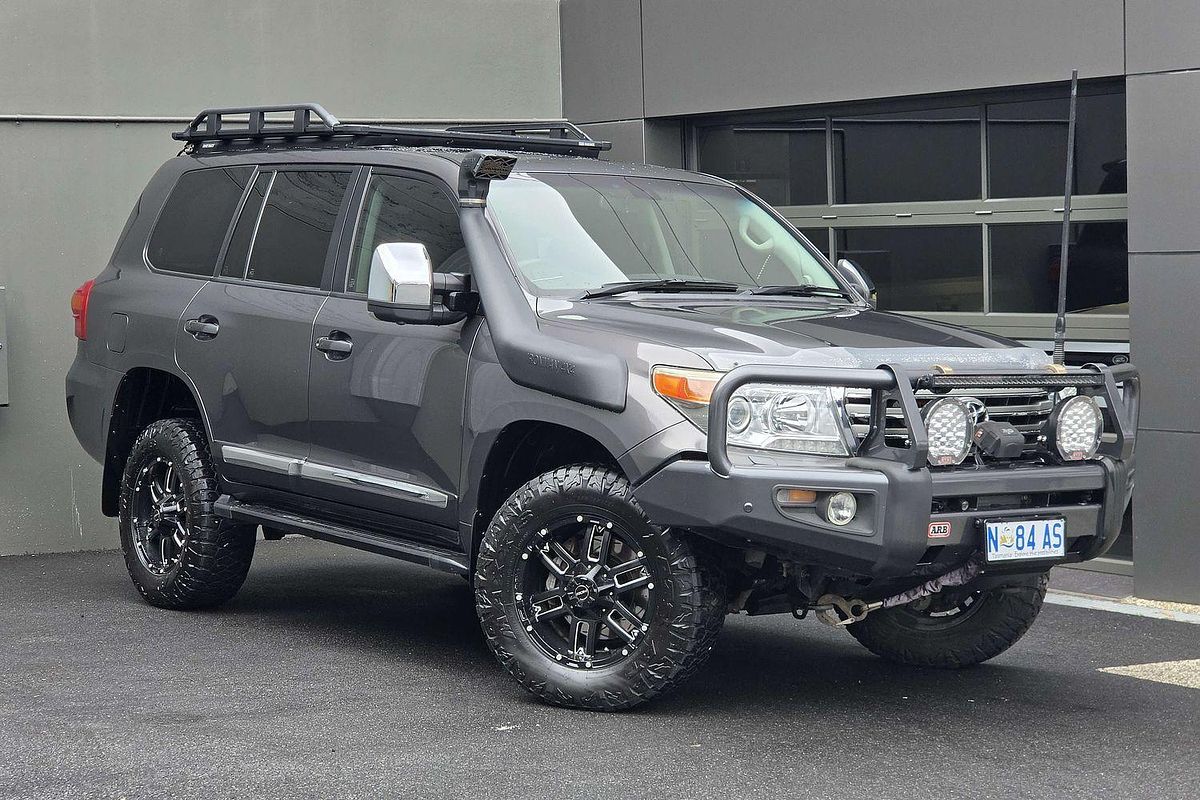 2015 Toyota Landcruiser Sahara VDJ200R