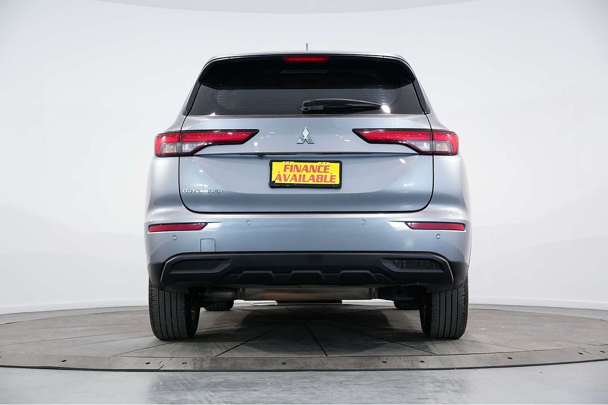 2023 Mitsubishi Outlander ES ZM