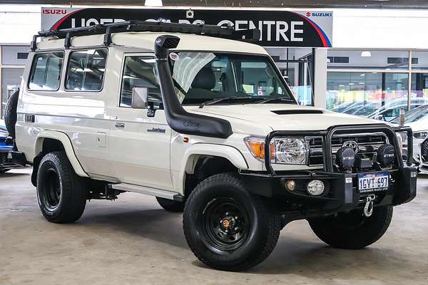 2013 Toyota Landcruiser GXL Troopcarrier VDJ78R
