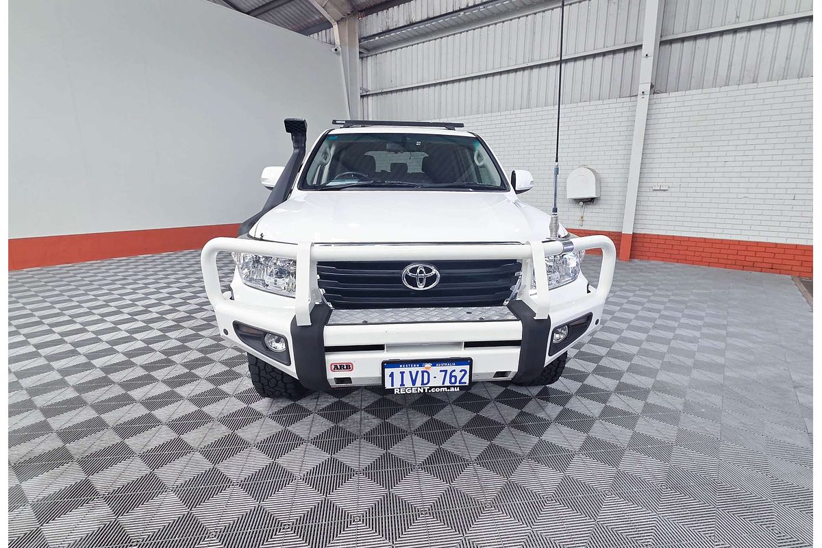 2015 Toyota Landcruiser GXL VDJ200R