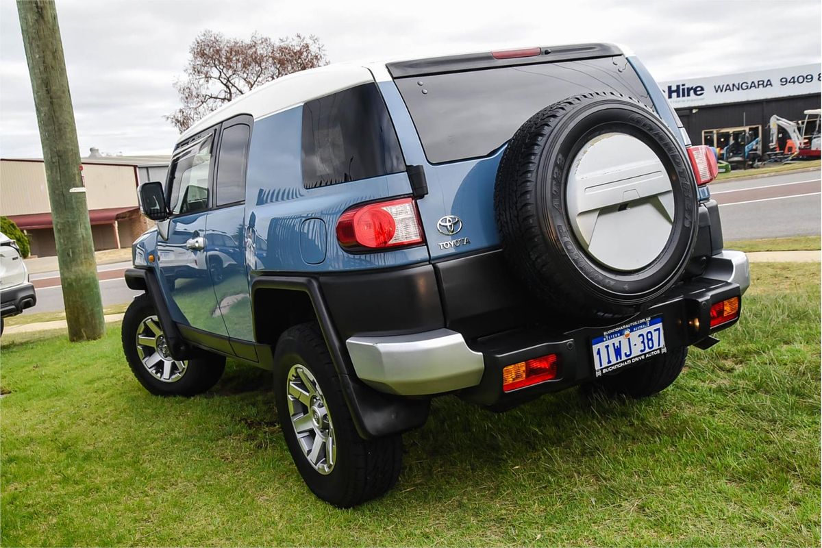 2013 Toyota FJ Cruiser GSJ15R