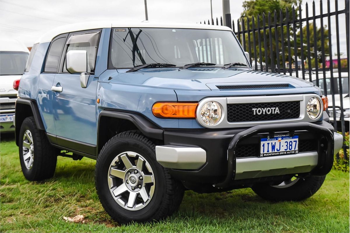 2013 Toyota FJ Cruiser GSJ15R