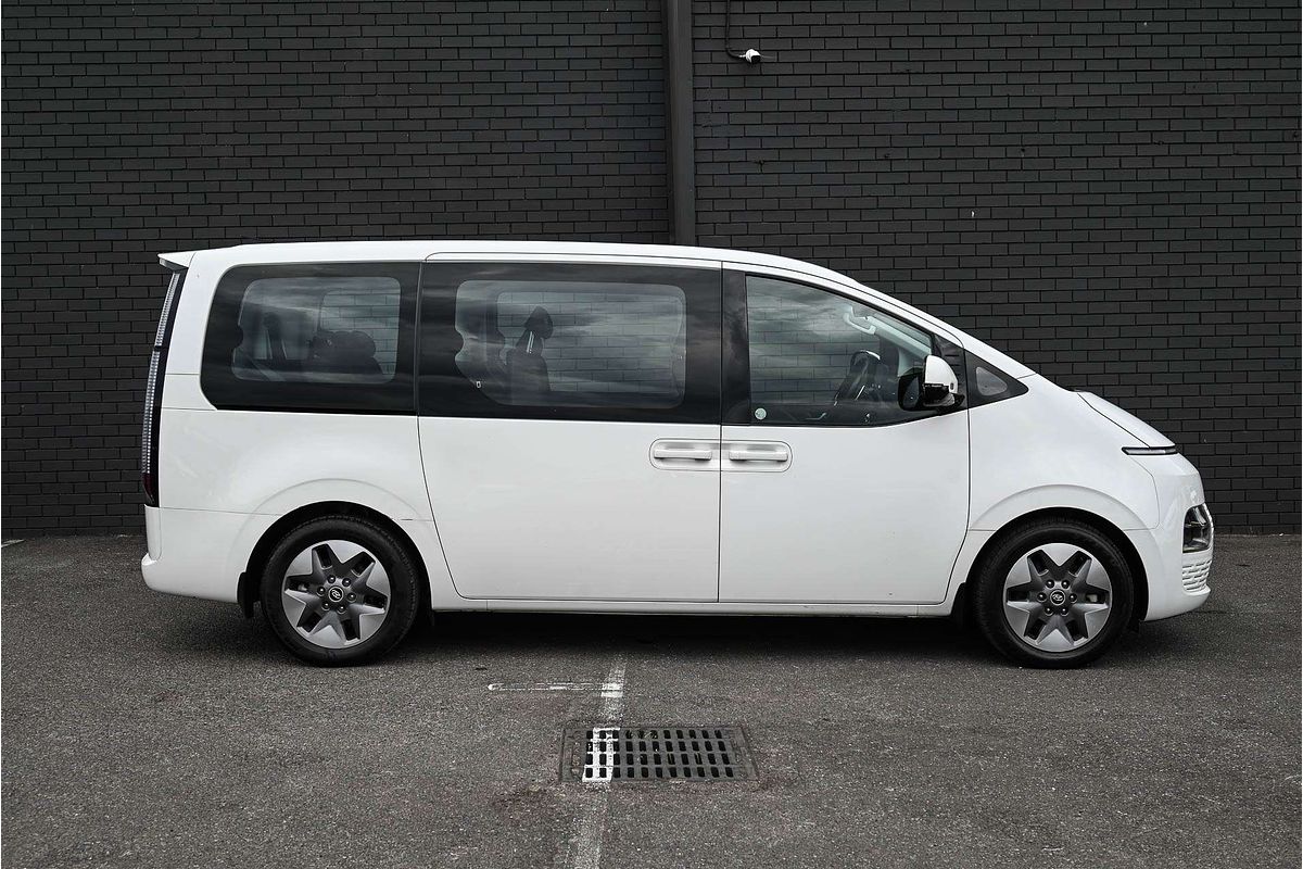 2022 Hyundai STARIA US4.V1