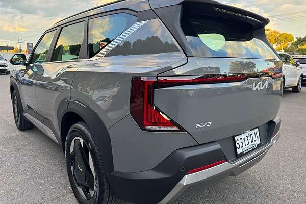 2025 Kia EV5 Air Long Range OVc thumb-6