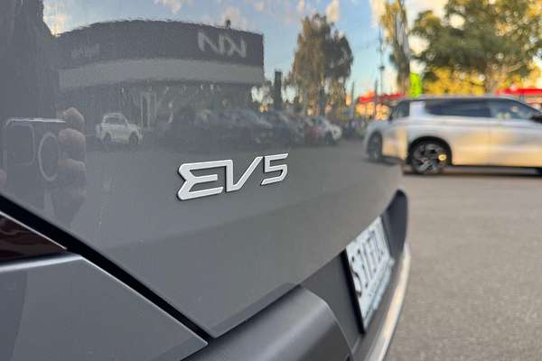 2025 Kia EV5 Air Long Range OVc thumb-10