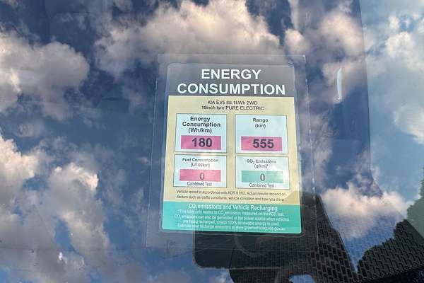 2025 Kia EV5 Air Long Range OVc thumb-11