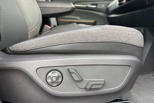 2025 Kia EV5 Air Long Range OVc thumb-18