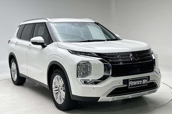 2023 Mitsubishi Outlander LS ZM