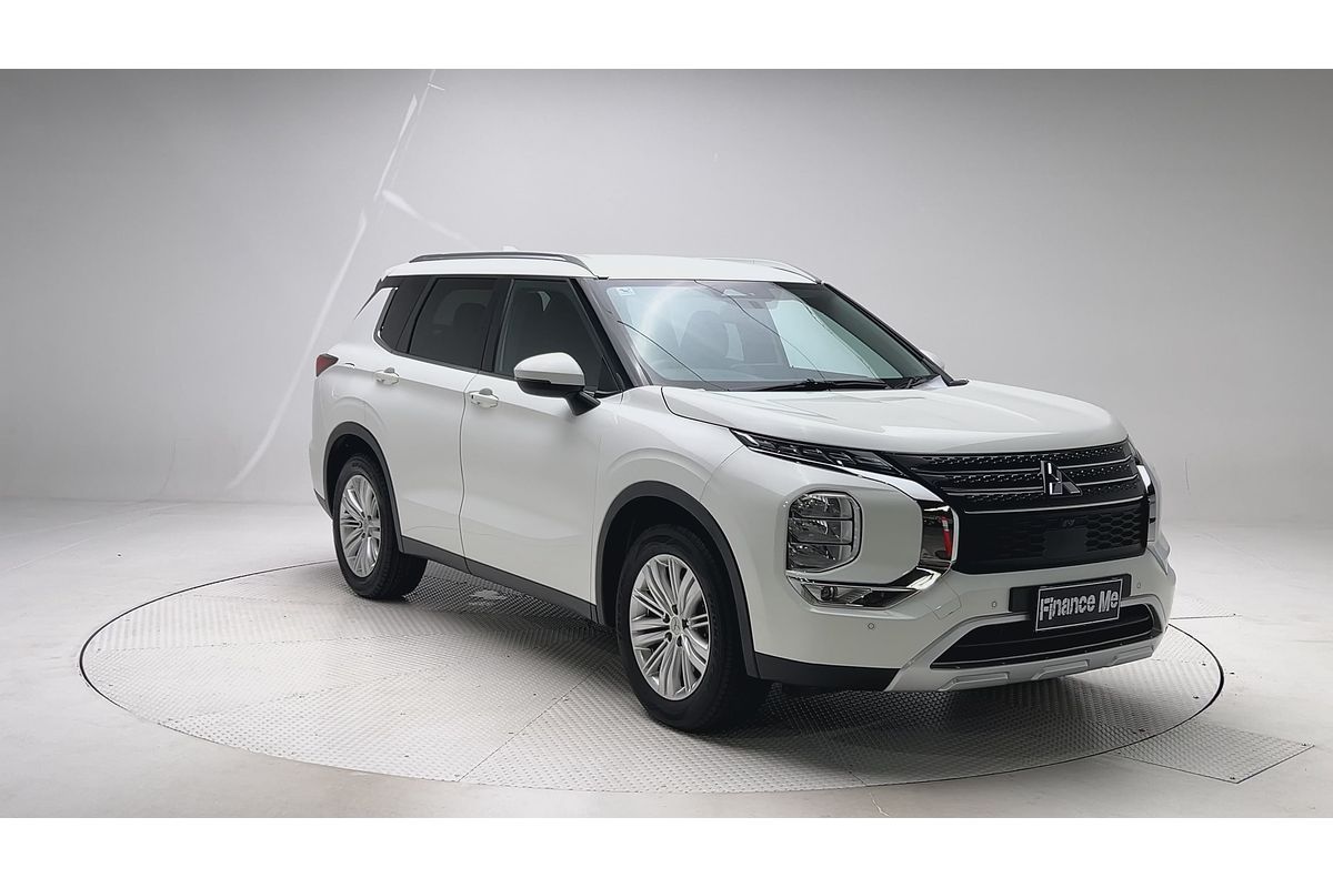 2023 Mitsubishi Outlander LS ZM