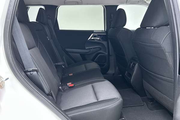 2023 Mitsubishi Outlander LS ZM thumb-11