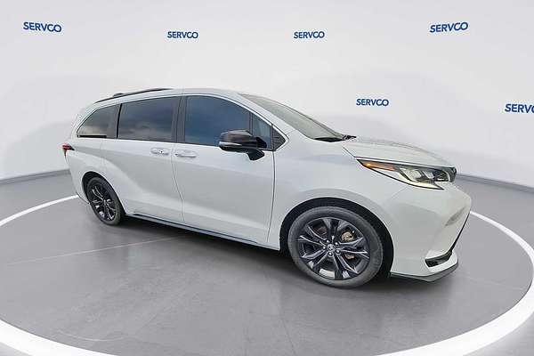 2023 Toyota SIENNA XSE 25th Anniversary
