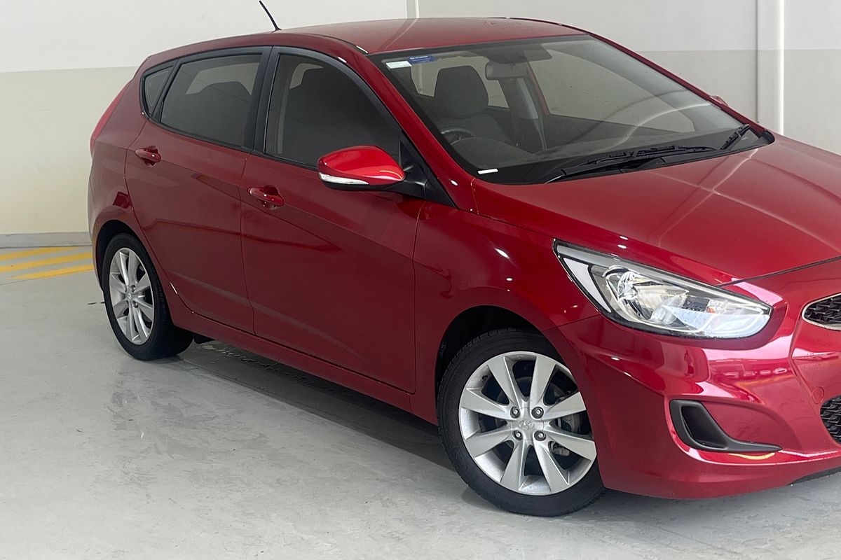 2018 Hyundai Accent Sport RB6