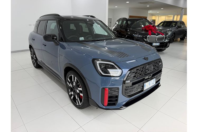 2025 MINI Countryman JCW Favoured U25