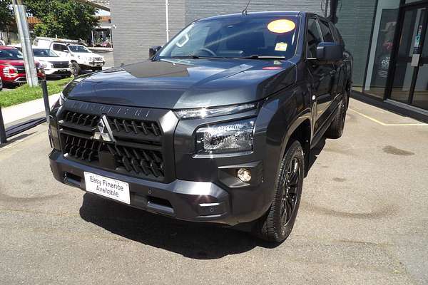 2025 Mitsubishi Triton GLX-R MV 4X4