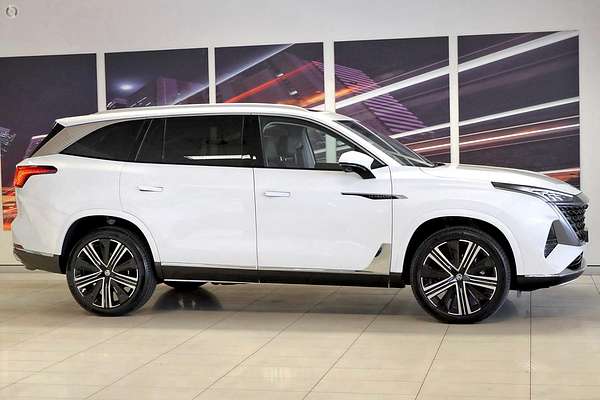 2025 MG QS Essence IS31