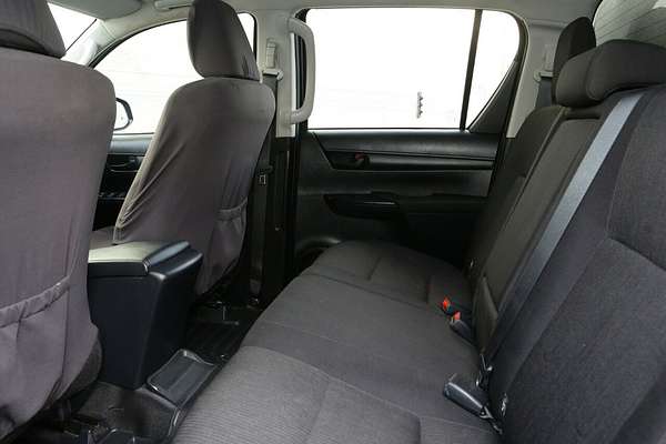 2024 Toyota Hilux SR GUN126R 4X4