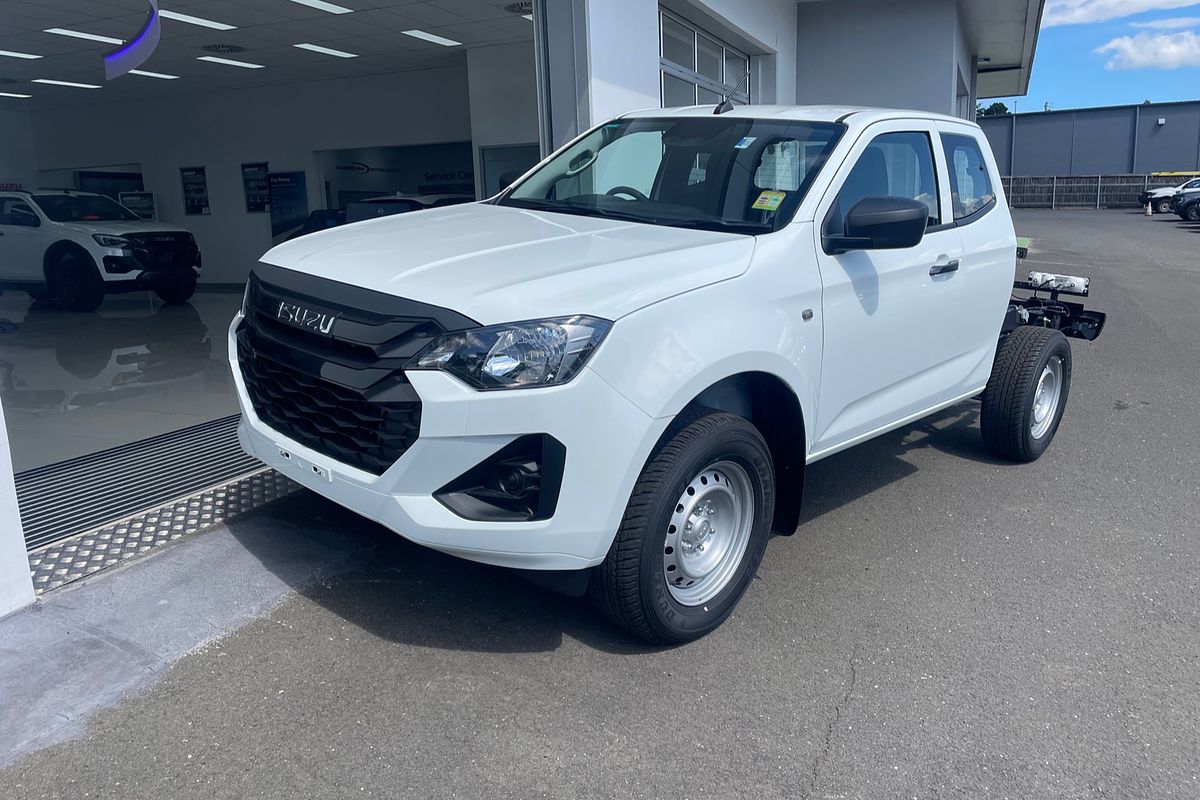 2025 Isuzu D-MAX SX High Ride Rear Wheel Drive