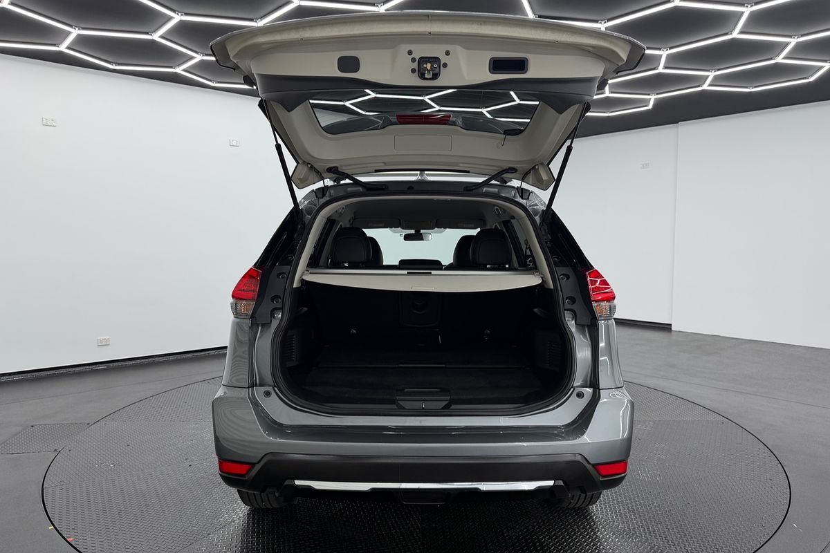 2017 Nissan X-TRAIL ST-L T32 Series II