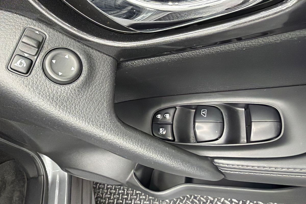 2017 Nissan X-TRAIL ST-L T32 Series II