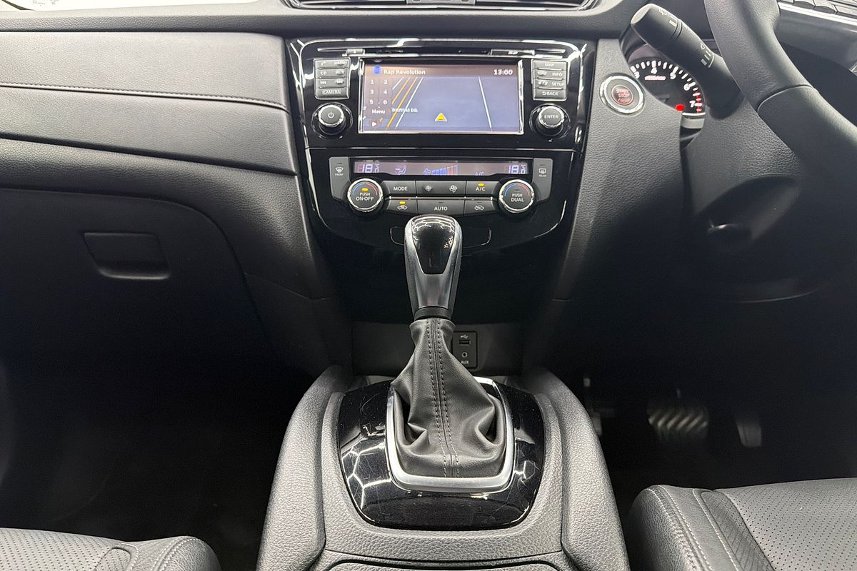 2017 Nissan X-TRAIL ST-L T32 Series II