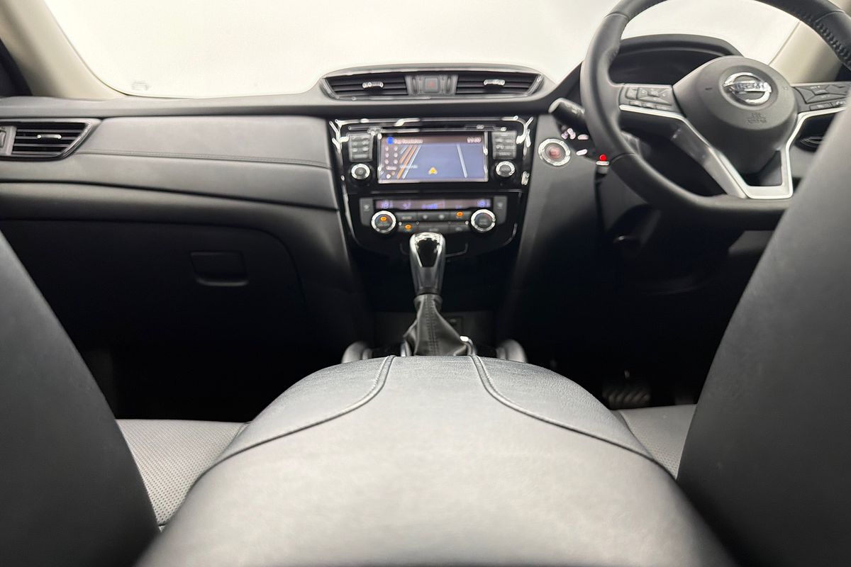 2017 Nissan X-TRAIL ST-L T32 Series II