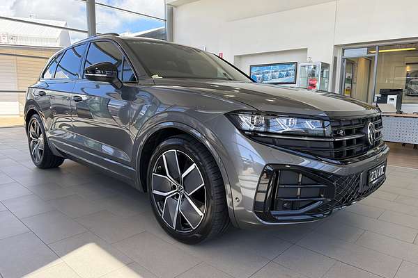 2026 Volkswagen Touareg 210TDI Wolfsburg Edition RC