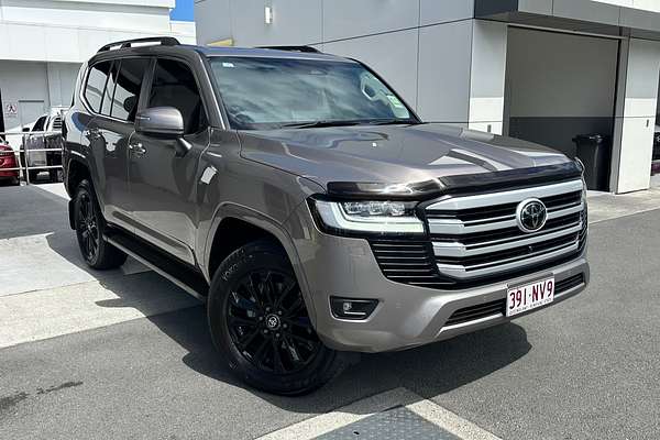 2025 Toyota Landcruiser VX FJA300R