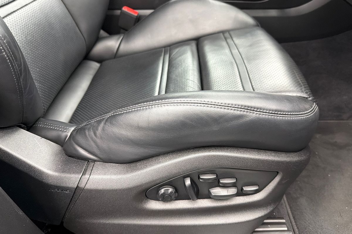 2022 Porsche Cayenne E-Hybrid Platinum Edition 9YA