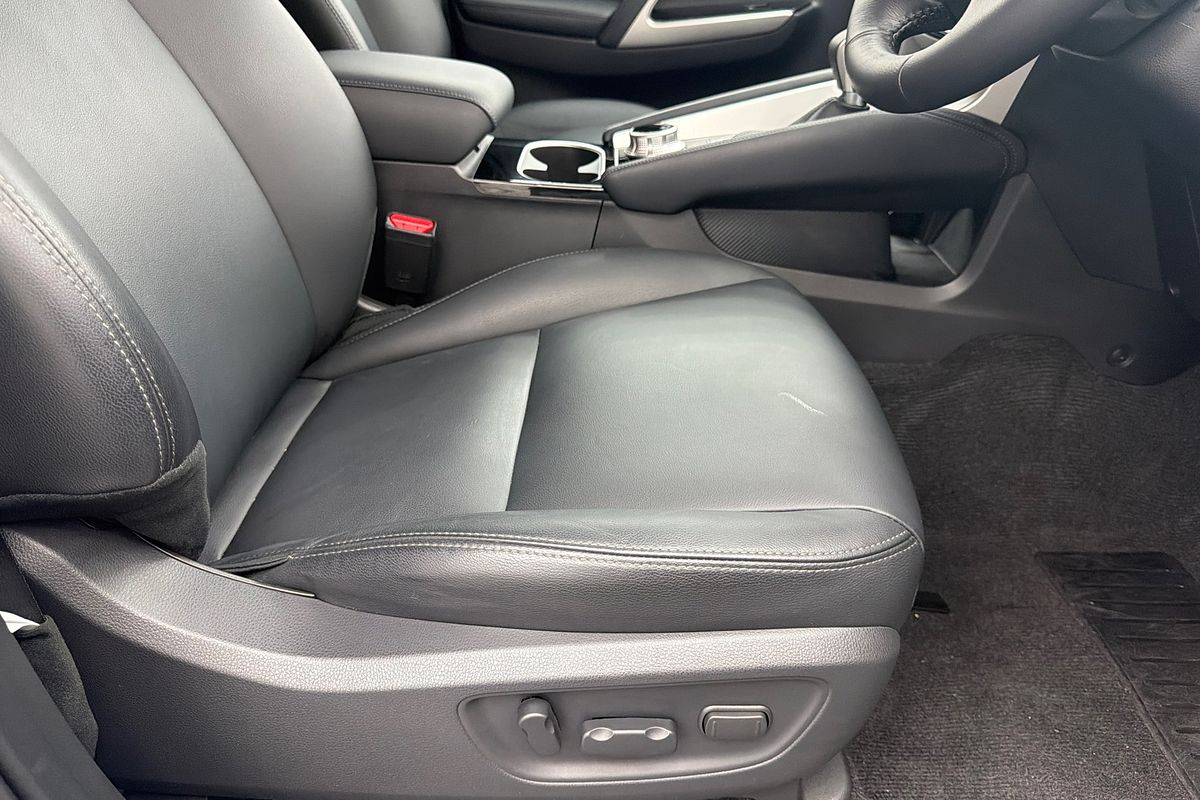 2023 Mitsubishi Pajero Sport GSR QF