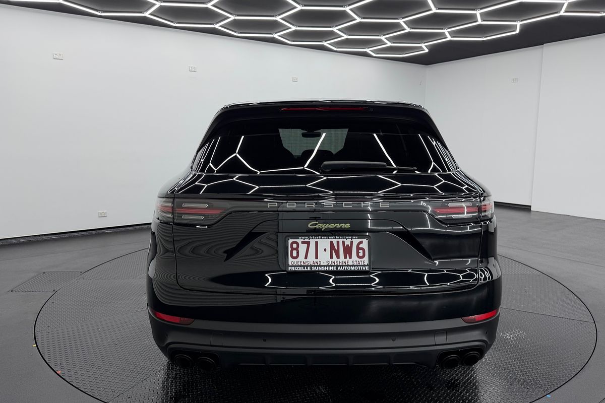 2022 Porsche Cayenne E-Hybrid Platinum Edition 9YA