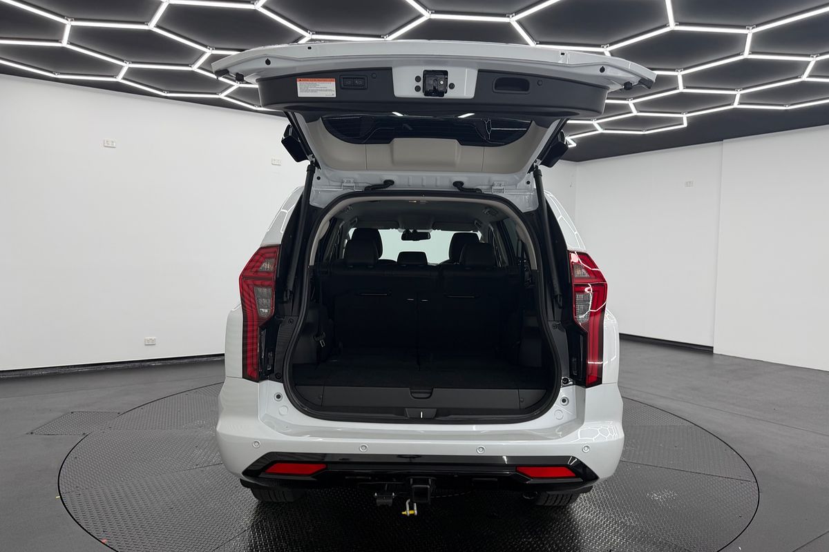 2023 Mitsubishi Pajero Sport GSR QF