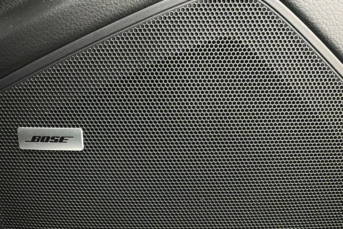 2022 Porsche Cayenne E-Hybrid Platinum Edition 9YA