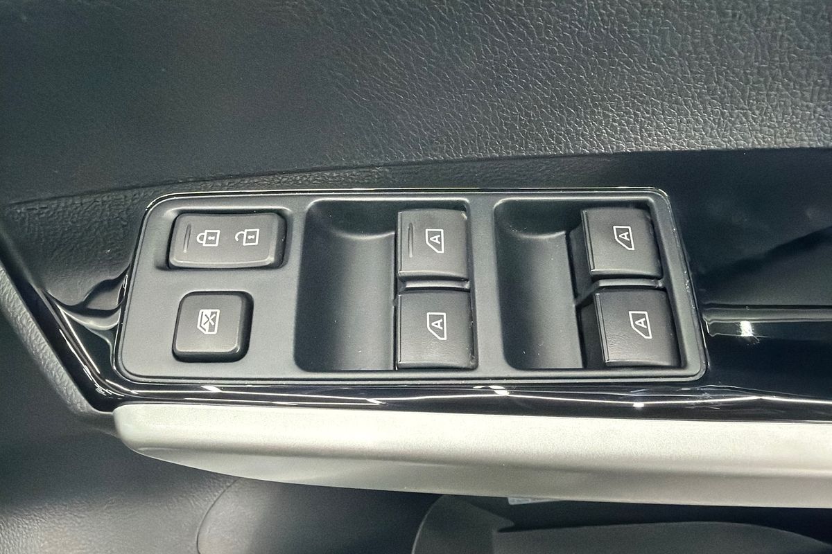 2023 Mitsubishi Pajero Sport GSR QF