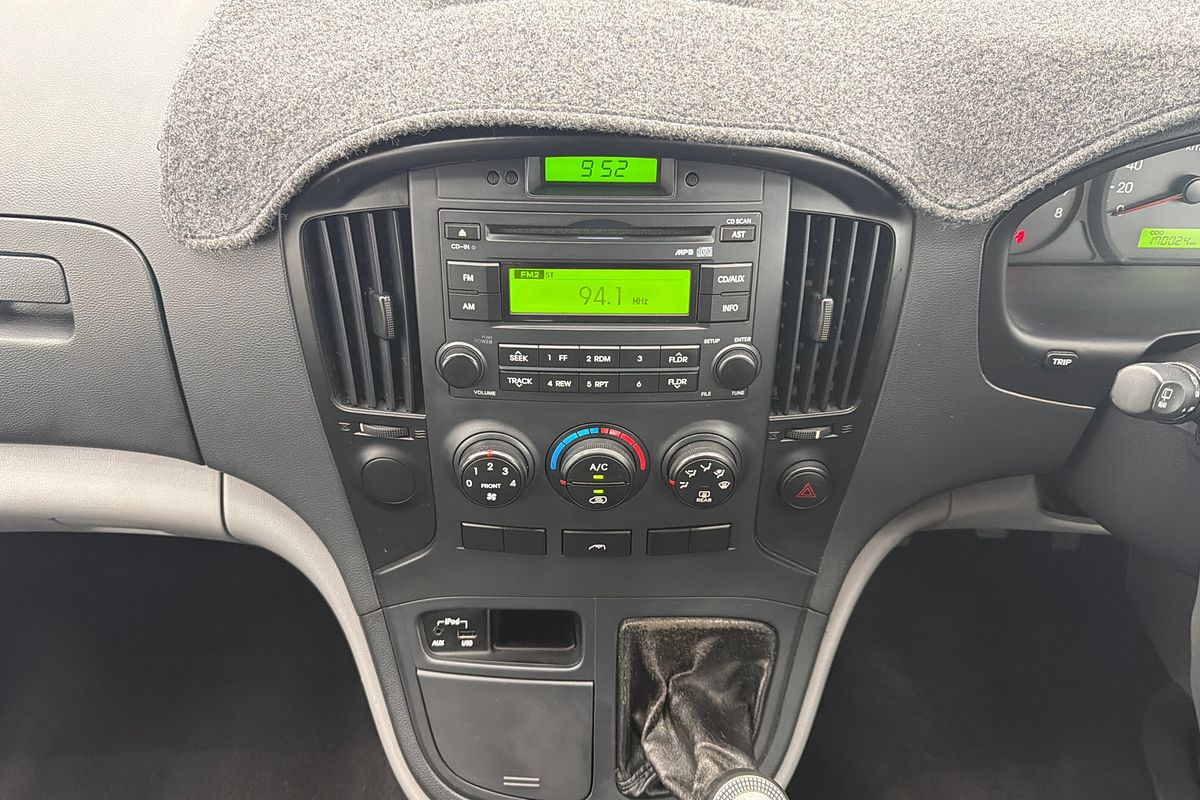 2010 Hyundai iLoad TQ-V