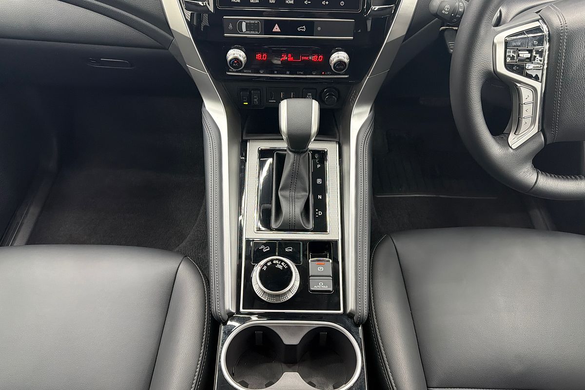 2023 Mitsubishi Pajero Sport GSR QF