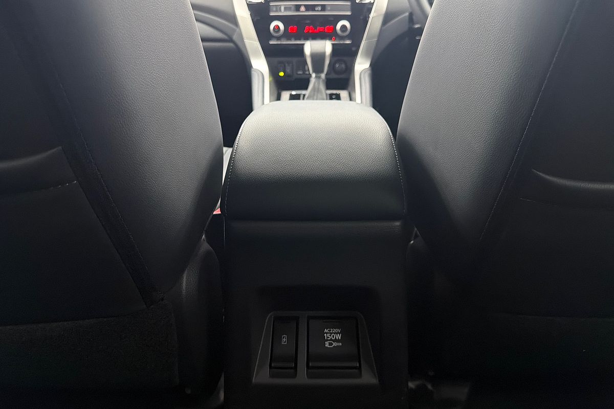 2023 Mitsubishi Pajero Sport GSR QF