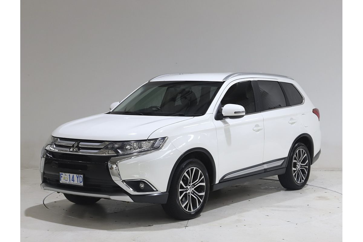 2017 MITSUBISHI OUTLANDER LS (4x4)  4D WAGON 4CYL
