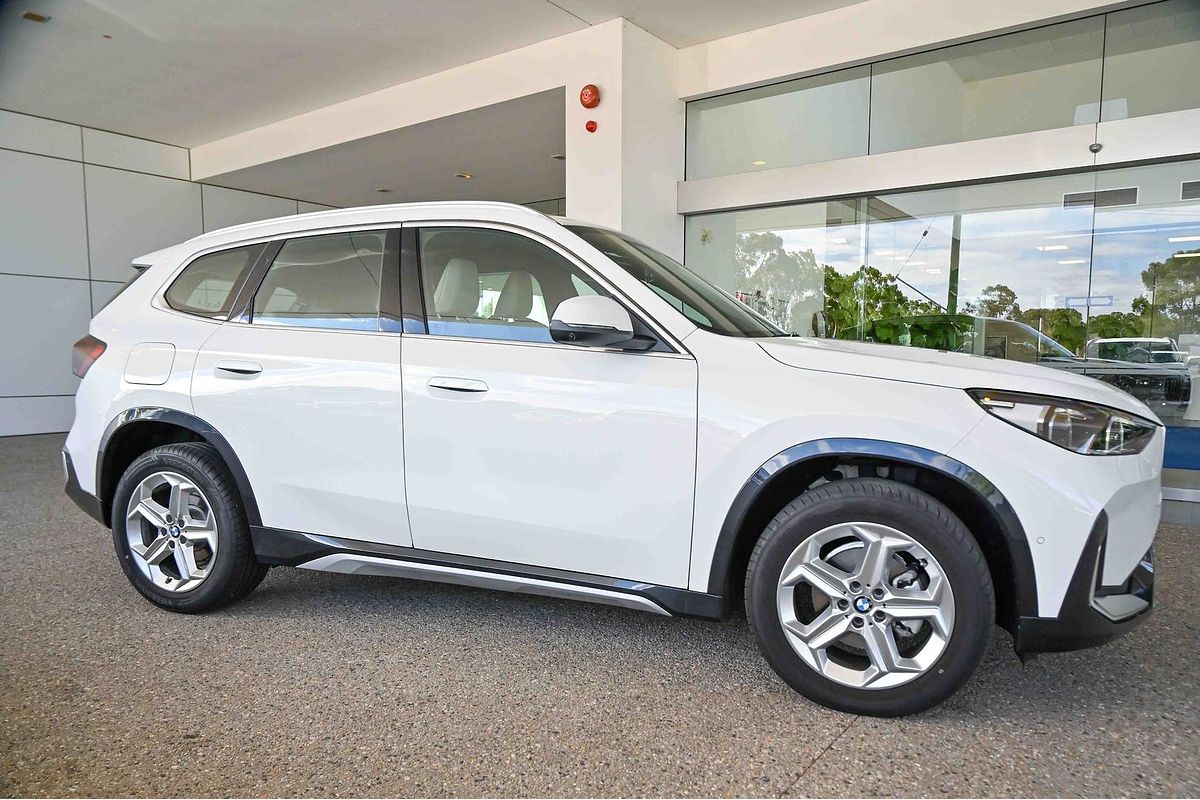 2025 BMW X1 sDrive18i U11