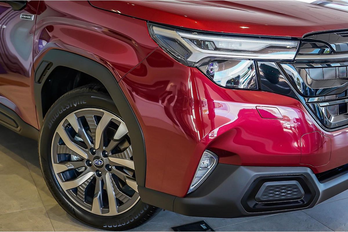 2025 Subaru Forester Hybrid Touring S6