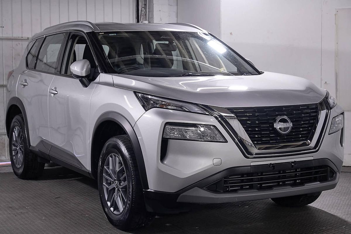 2025 Nissan X-TRAIL ST T33