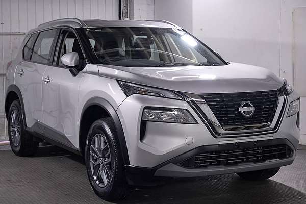 2025 Nissan X-TRAIL ST T33
